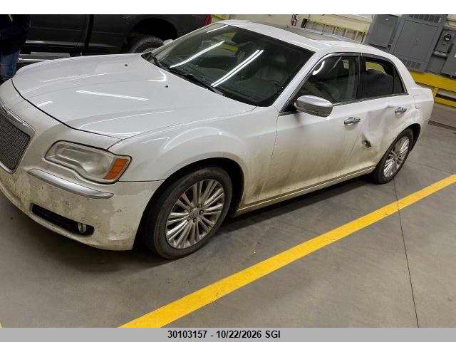 Chrysler 300c Luxury 2014 2C3CCAST1EH323109 Image 2
