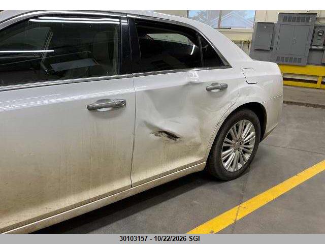 Chrysler 300c Luxury 2014 2C3CCAST1EH323109 Image 5
