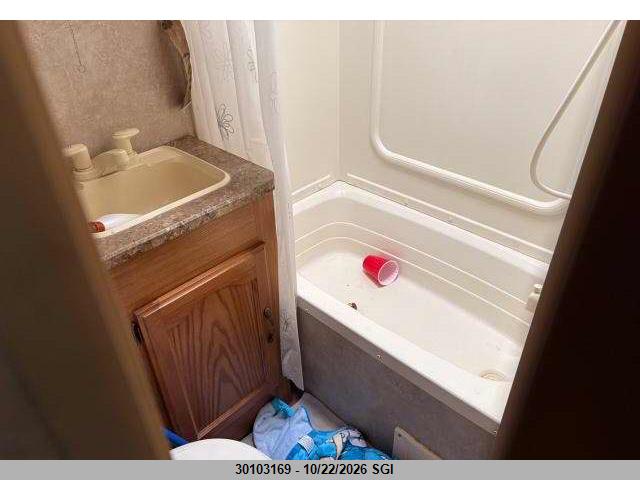 30103169 :رقم المزاد ، 4YDT26723B3150345 vin ، 2011 Keystone Summerland Summer مزاد بيع
