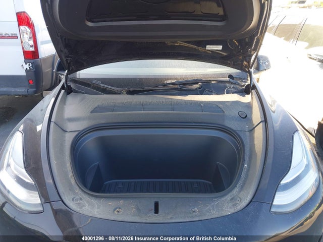 Tesla Model Y 2022 7SAYGDEE8NF424144 Image 10