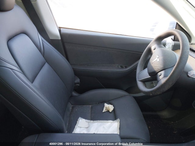 Tesla Model Y 2022 7SAYGDEE8NF424144 Image 21