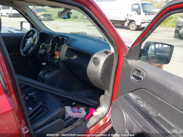 1C4NJRAB2HD125514 Jeep 2017