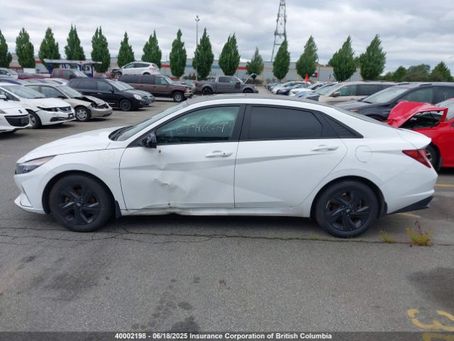 KMHLM4AG1NU250363 Hyundai ELANTRA SEL