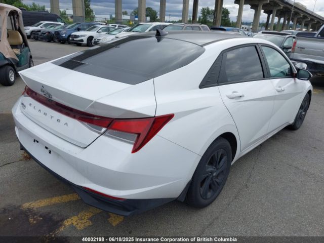 KMHLM4AG1NU250363 Hyundai ELANTRA SEL