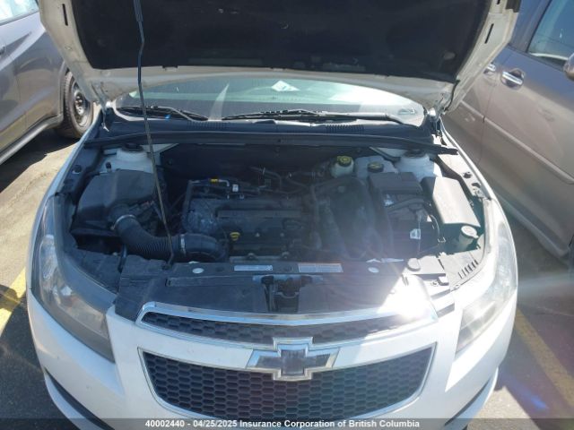 1G1PC5SB3E7395641 Chevrolet Cruze