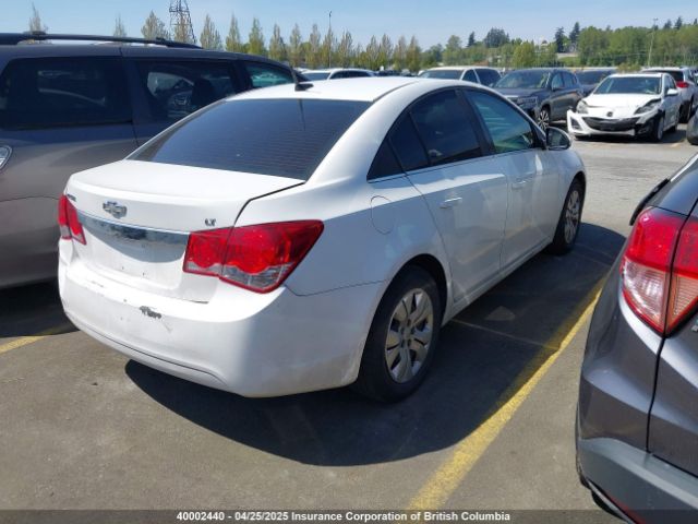 1G1PC5SB3E7395641 Chevrolet Cruze