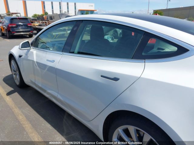 5YJ3E1EB3LF643379 Tesla 2020