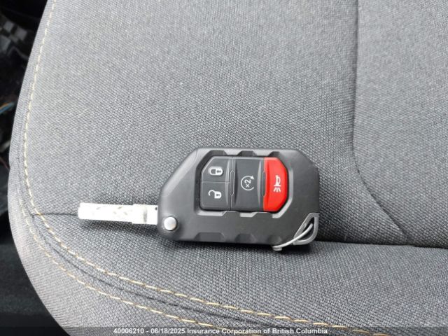 1C4PJXEG5RW355895 Jeep Wrangler Sahara