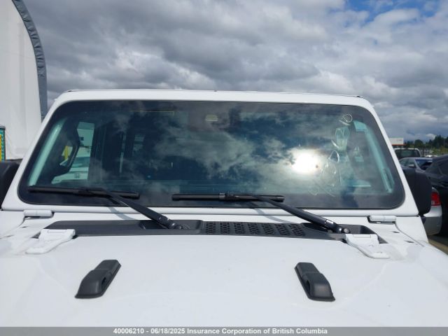 1C4PJXEG5RW355895 Jeep Wrangler Sahara