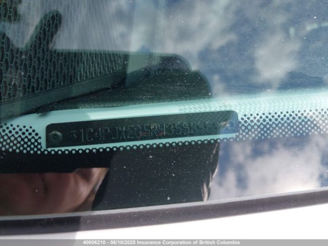 1C4PJXEG5RW355895 Jeep Wrangler Sahara