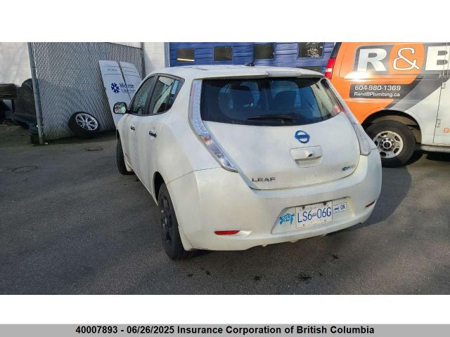 1N4AZ0CP0FC324372 Nissan 2015