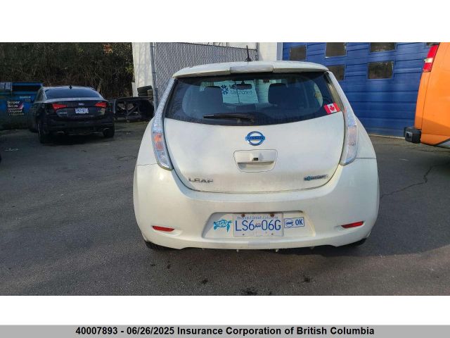 1N4AZ0CP0FC324372 Nissan 2015
