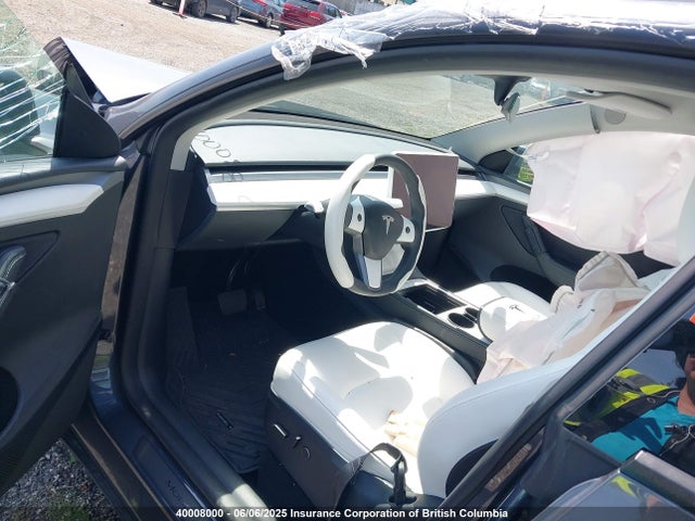7SAYGAEE4PF763047 Tesla 2023