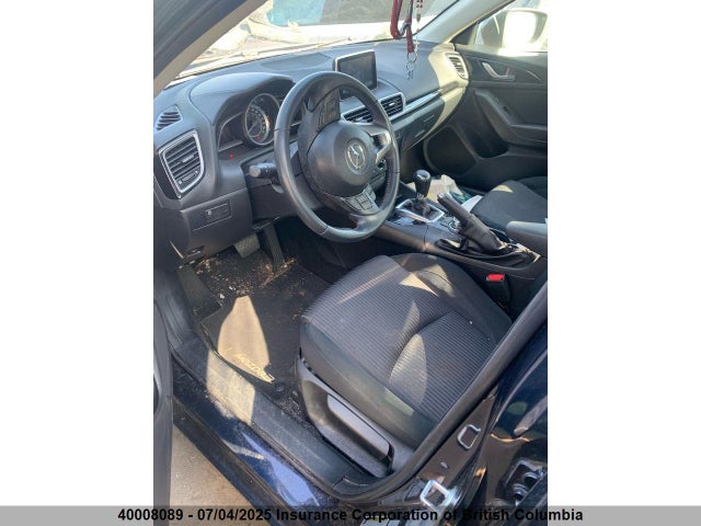 3MZBM1V76FM233327 Mazda pe