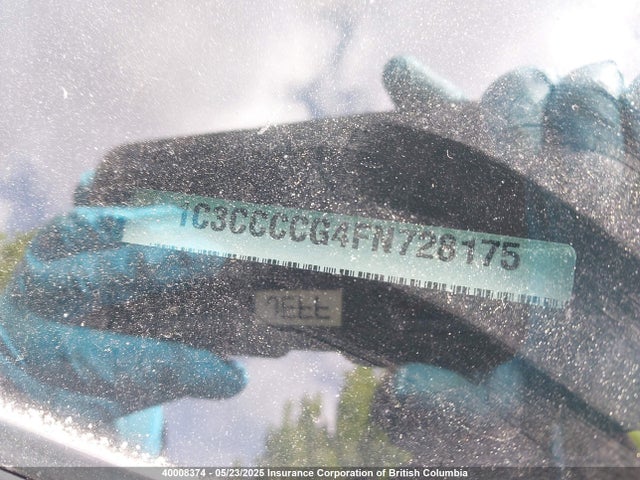 1C3CCCCG4FN728175 Chrysler 2015