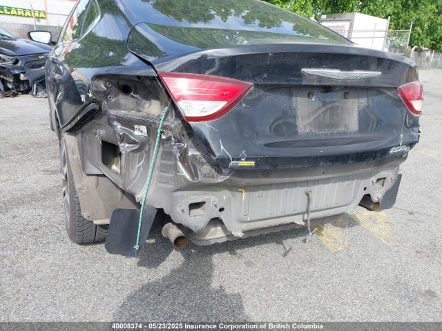 1C3CCCCG4FN728175 Chrysler 2015
