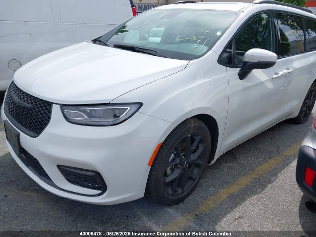 Chrysler 2023 2023 2C4RC1BG4PR623572 Image 2