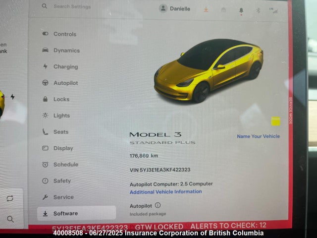 5YJ3E1EA3KF422323 Tesla 2019