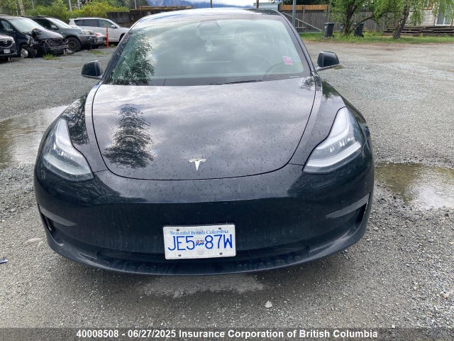 5YJ3E1EA3KF422323 Tesla 2019