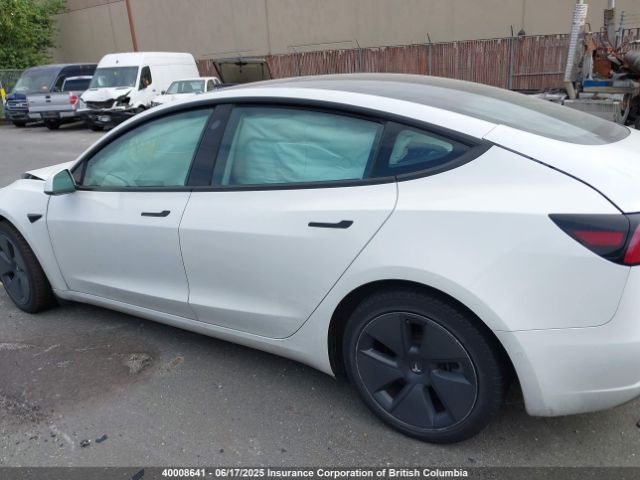 5YJ3E1EB7NF228164 Tesla MODEL 3