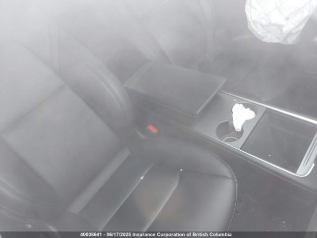 5YJ3E1EB7NF228164 Tesla MODEL 3