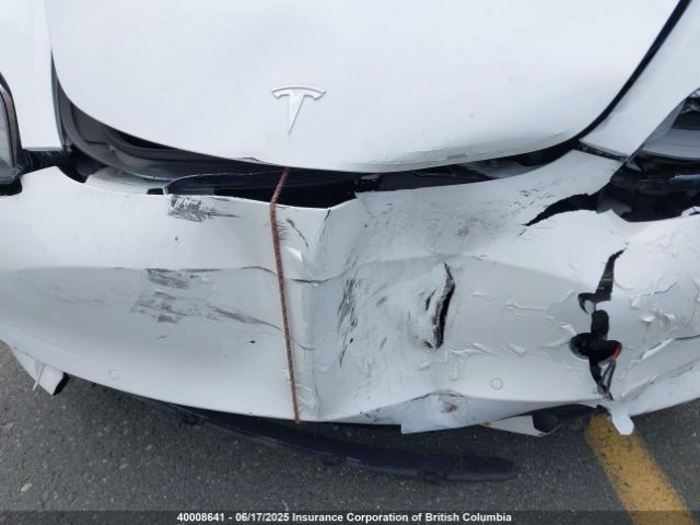 5YJ3E1EB7NF228164 Tesla MODEL 3