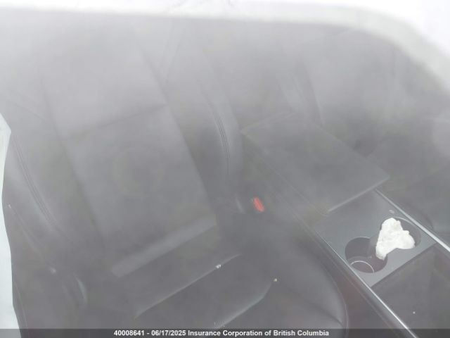 5YJ3E1EB7NF228164 Tesla MODEL 3