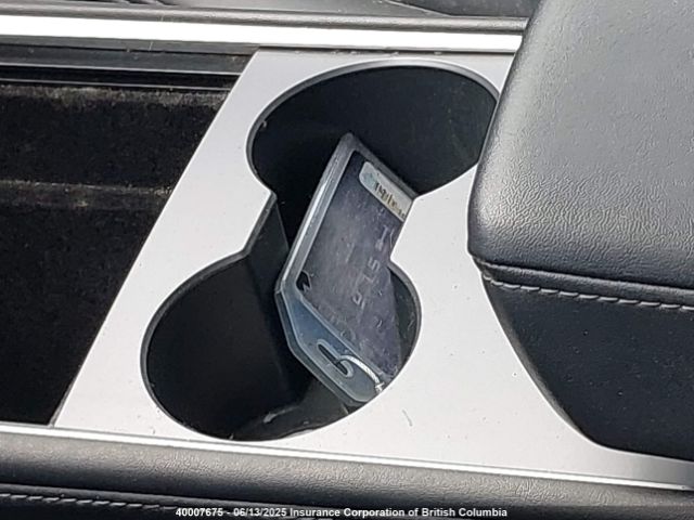 5YJ3E1EA9NF258063 Tesla MODEL 3