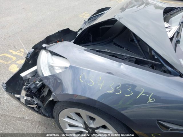 5YJ3E1EA9NF258063 Tesla MODEL 3