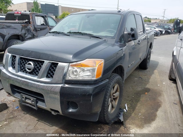 1N6AA0EC9EN506521 Nissan 2014