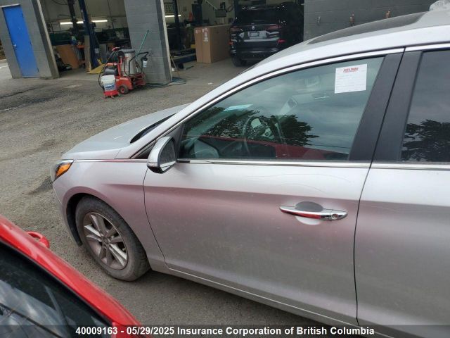 5NPE24AF3HH439282 Hyundai 2017