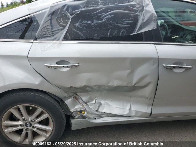 5NPE24AF3HH439282 Hyundai 2017
