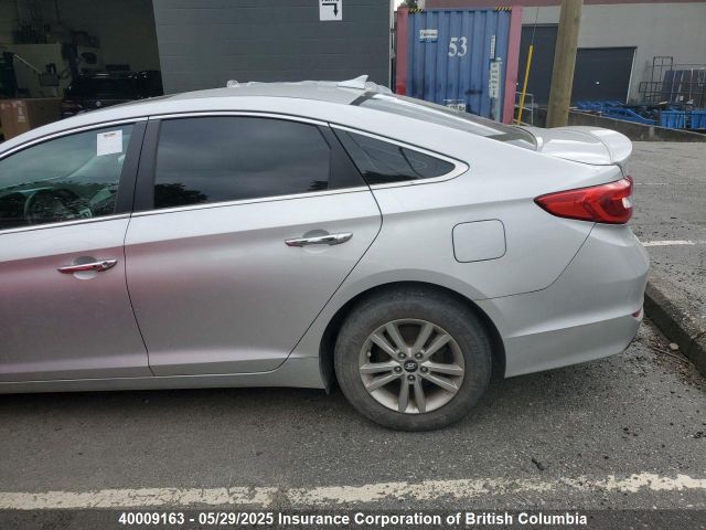 5NPE24AF3HH439282 Hyundai 2017