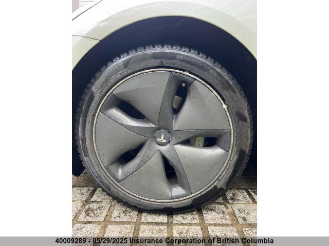 5YJ3E1EA5LF625702 Tesla MODEL 3