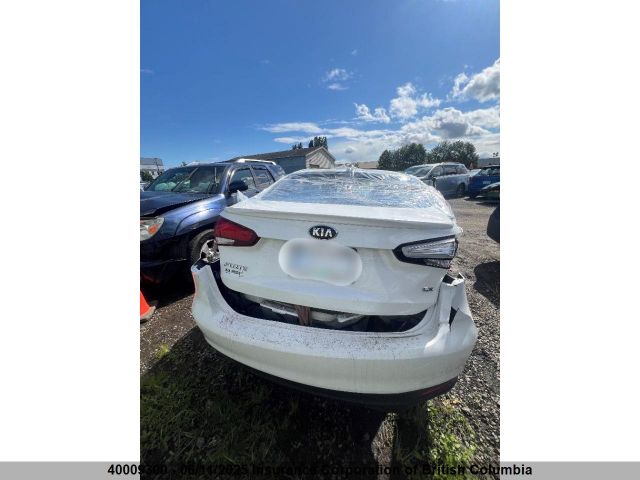 3KPFN4A87JE209977 KIA Forte