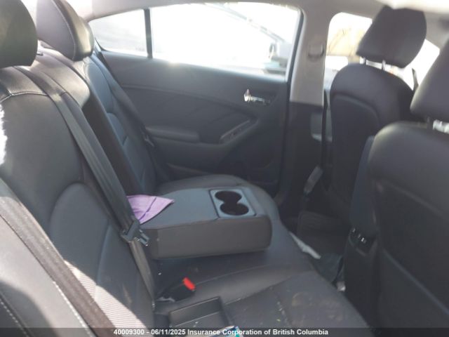 3KPFN4A87JE209977 KIA Forte