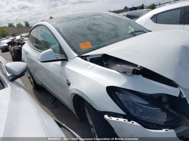 7SAYGAEEXPF737827 Tesla Model Y
