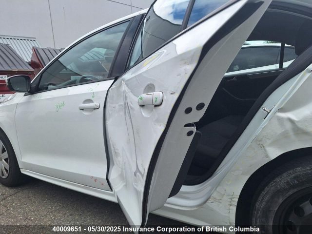 3VW267AJ6GM391103 Volkswagen 2016