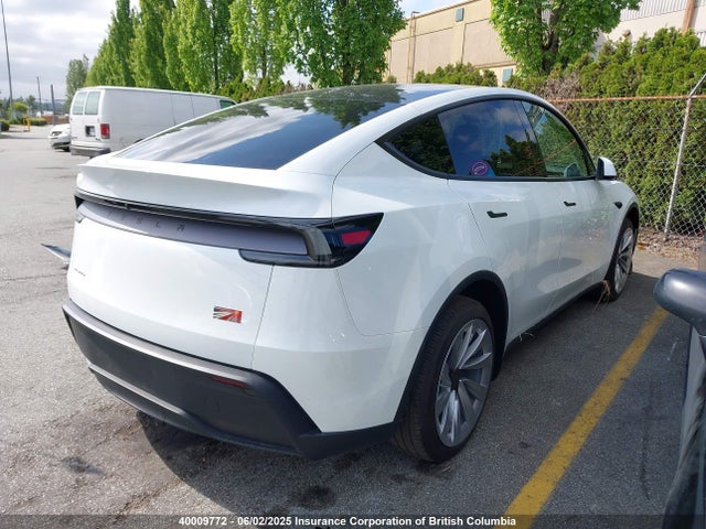 Tesla Model Y 2026 7SAYGDEE9TF324051 Image 4