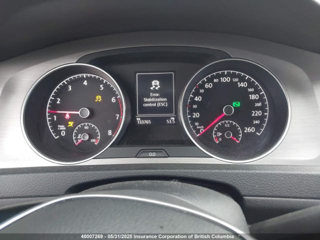 3VW217AU4FM088070 Volkswagen 2015