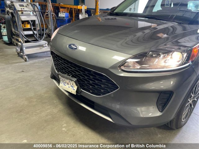 1FMCU0EZ4NUB21134 Ford hev/phev
