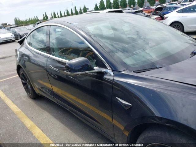 5YJ3E1EA3KF422595 Tesla MODEL 3