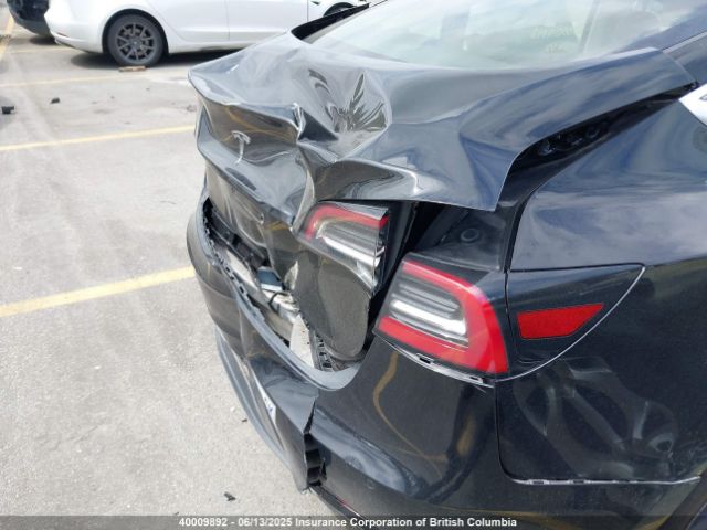 5YJ3E1EA3KF422595 Tesla MODEL 3