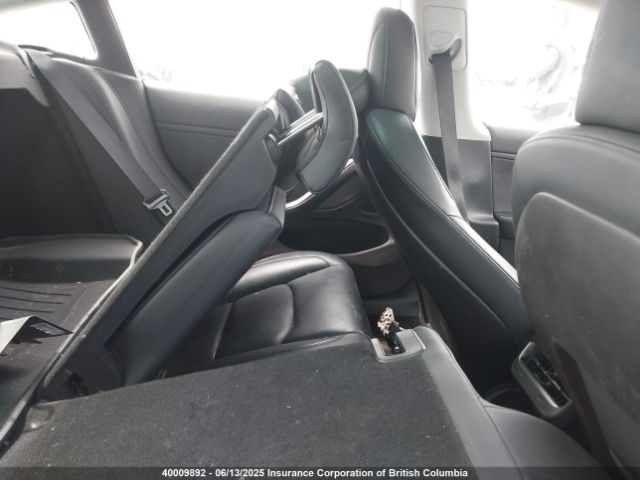 5YJ3E1EA3KF422595 Tesla MODEL 3