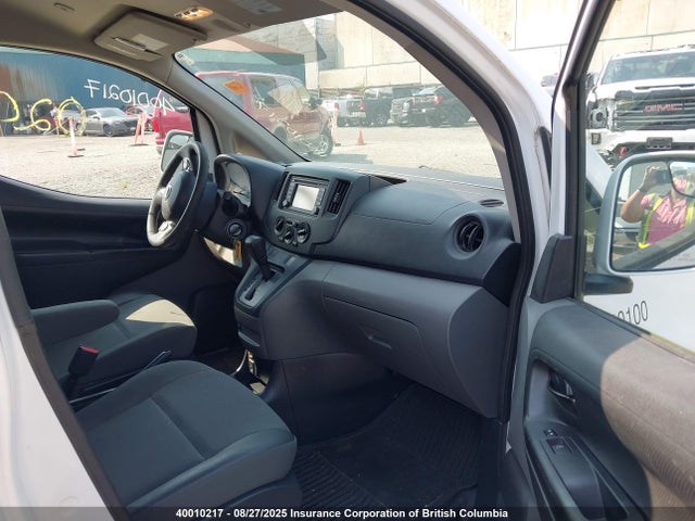 3N6CM0KNXHK721874 Nissan 2017