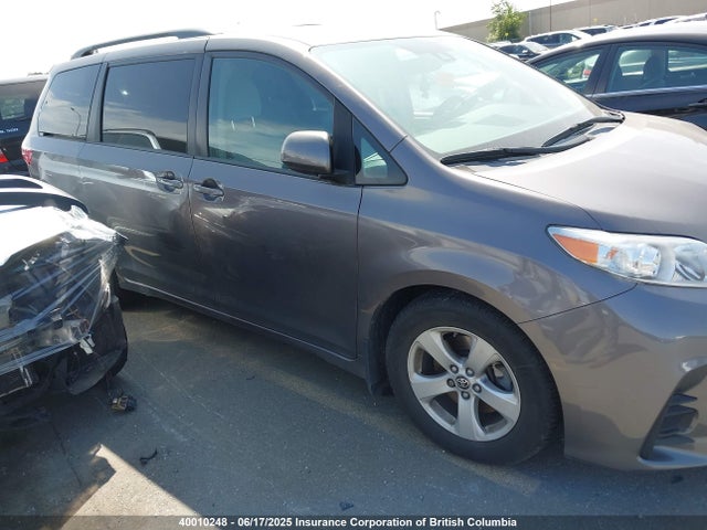 Toyota SIENNA LE 2020 5TDKZ3DC3LS077158 Image 12