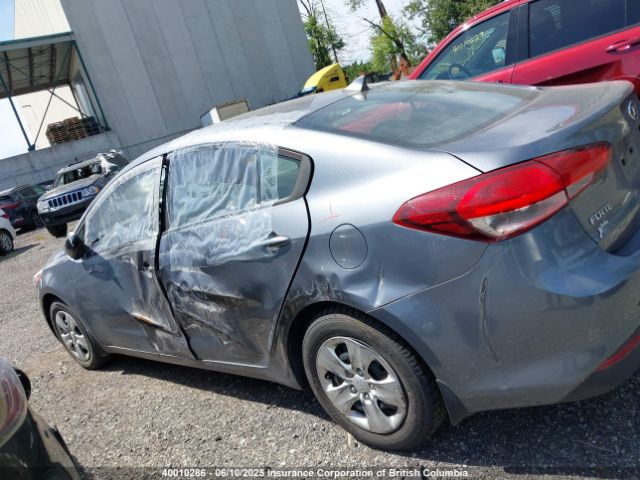 3KPFK4A71JE213393 KIA Forte