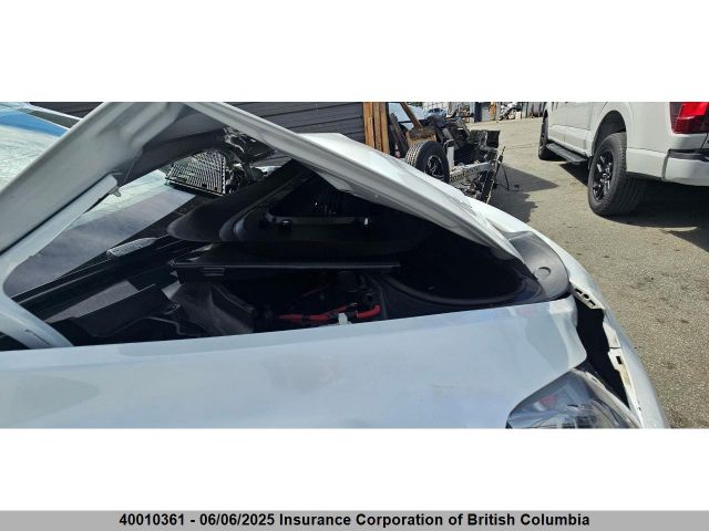 5YJYGDEE5MF097715 Tesla 2021