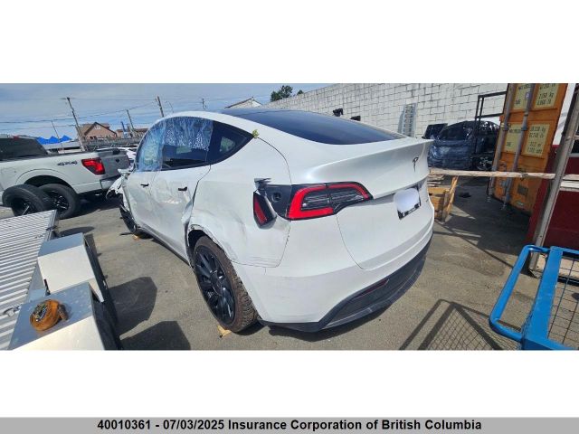 5YJYGDEE5MF097715 Tesla 2021
