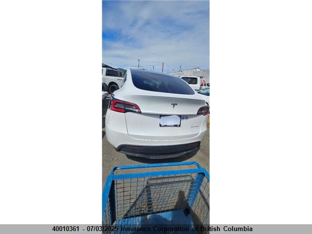 5YJYGDEE5MF097715 Tesla 2021
